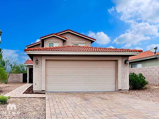 9537 N Albatross Dr