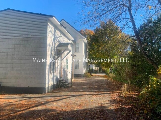 63 Fifth St. Apt. in Bangor, ME - Building Photo - Building Photo