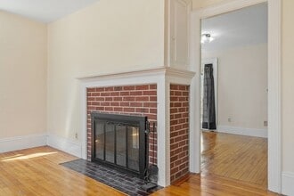 301 S Main St, Unit 3 in Haverhill, MA - Building Photo - Building Photo
