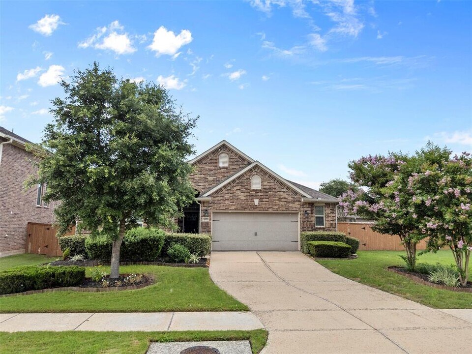 18010 Wagstaff Wy in Richmond, TX - Building Photo