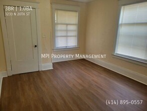 3233 N 20th St in Milwaukee, WI - Building Photo - Building Photo