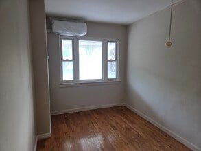 8631 Dexter Ct in Woodhaven, NY - Building Photo - Building Photo