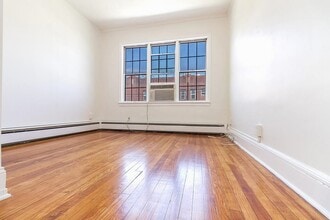 154 W 29th St in Bayonne, NJ - Building Photo - Building Photo