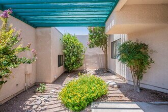 4950 N Valle Rd in Tucson, AZ - Building Photo - Building Photo