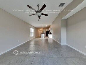 7115 King Crk Dr in Sun City Center, FL - Building Photo - Building Photo