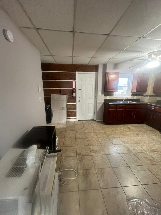 109 Washington Ave, Unit 3 in Belleville, NJ - Building Photo