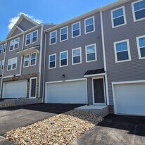 3008 Stefano Dr in Delmont, PA - Building Photo