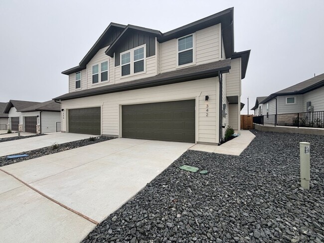 342 Nespral Dr in San Antonio, TX - Building Photo - Building Photo