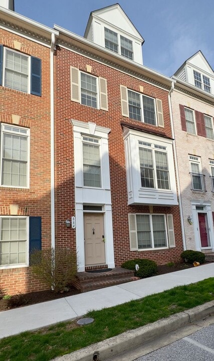 884 Ryan St in Baltimore, MD - Building Photo