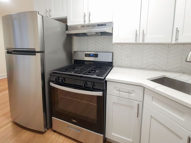 1605 W Sunnyside Ave, Unit 1W in Chicago, IL - Foto de edificio - Building Photo