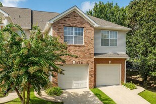 1320 Hendrix Rd in Tallahassee, FL - Building Photo