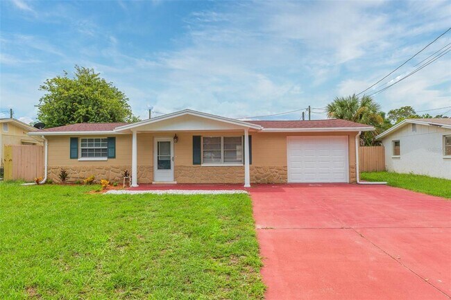 7312 Windsor St in Hudson, FL - Building Photo - Building Photo
