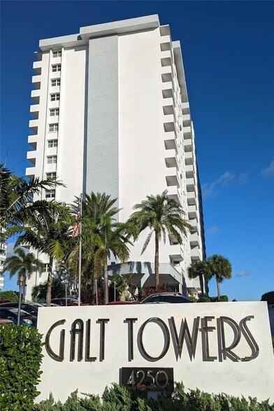 4250 Galt Ocean Dr, Unit 1A in Fort Lauderdale, FL - Building Photo
