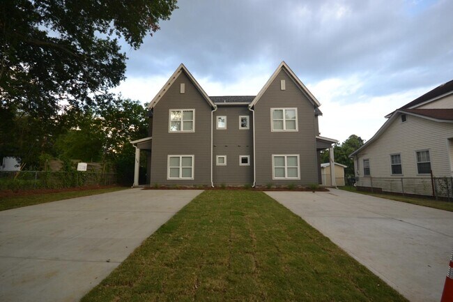 property at 3925 Overbrook Dr