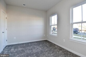 1767 Hickory Wds Rd in Dumfries, VA - Building Photo - Building Photo