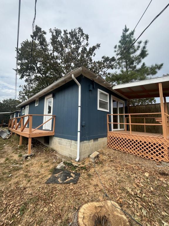 property at 1527 Cranfield Rd