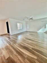 4821 Spanish River St in North Las Vegas, NV - Foto de edificio - Building Photo