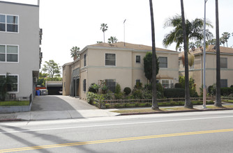 7762-7770 Hollywood Blvd in Los Angeles, CA - Building Photo - Building Photo