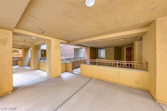 20 Via Mantova in Henderson, NV - Foto de edificio - Building Photo