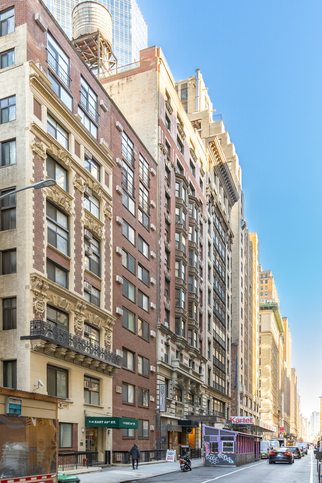 Stratford House Apartments in New York, NY - Building Photo - Building Photo