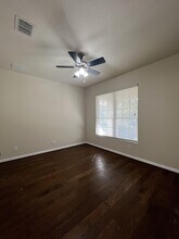 25042 McBride Dr in San Antonio, TX - Building Photo - Building Photo