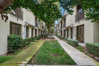 1457 Coyote Creek Way in Milpitas, CA - Building Photo - Building Photo