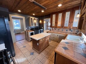 5 Race St in Stonington, CT - Building Photo - Building Photo
