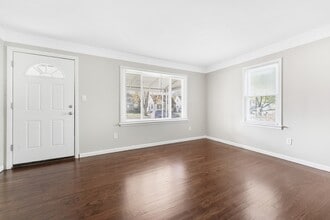 6463 Weddel St in Taylor, MI - Foto de edificio - Building Photo