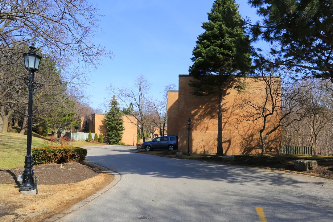 2-74 Paul Markway in Toronto, ON - Building Photo