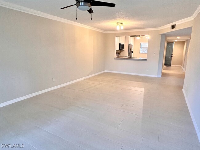 property at 738 Landover Cir