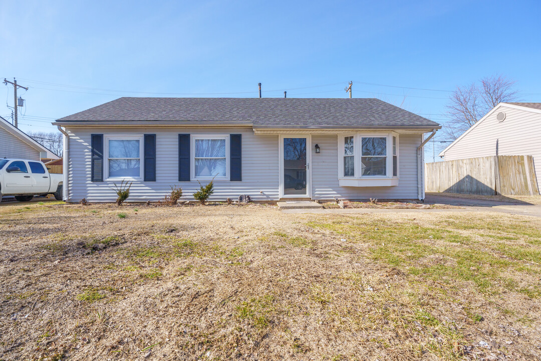 3820 Rudy Martin Dr in Owensboro, KY - Foto de edificio