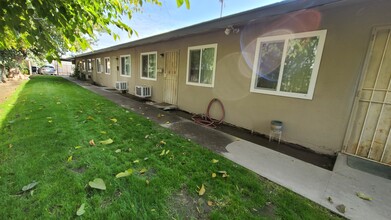 360 N Calaveras St in Fresno, CA - Building Photo - Building Photo