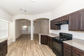 818 Desoto Dr in Richmond, TX - Building Photo - Building Photo