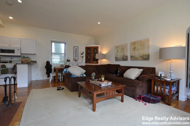 26 Aldie St, Unit A in Boston, MA - Building Photo - Building Photo