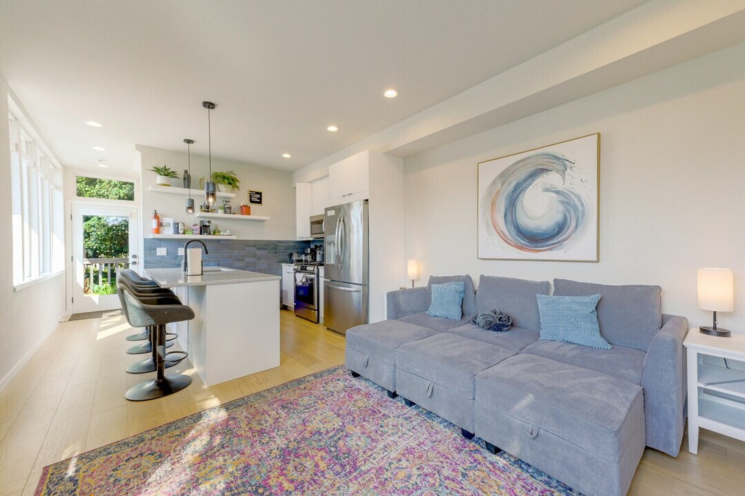 4306 Wallingford Ave N in Seattle, WA - Building Photo