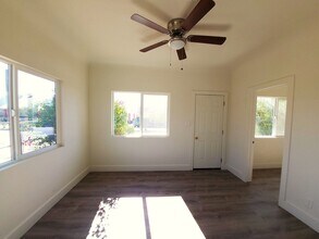 401 N 13th Pl-Unit -Unit B in Phoenix, AZ - Building Photo - Building Photo