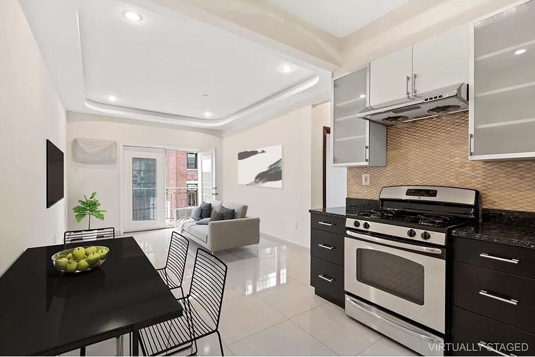360 43rd St, Unit 4A in Brooklyn, NY - Building Photo
