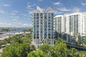 360 Condo East Tower B in North Bay Village, FL - Building Photo - Building Photo