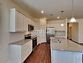 27653 St Andrews Ave, Unit 33 in Wesley Chapel, FL - Building Photo - Building Photo