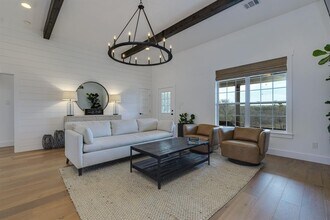 24236 Spur Trail in Spicewood, TX - Building Photo - Building Photo