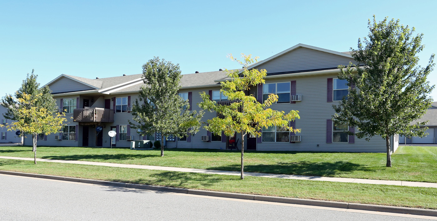 Mountain Crest in Wausau, WI - Foto de edificio