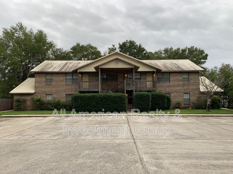 112 Bayou View Dr in Fort Walton Beach, FL - Building Photo
