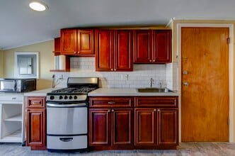 788 Avenue A in Bayonne, NJ - Building Photo - Building Photo