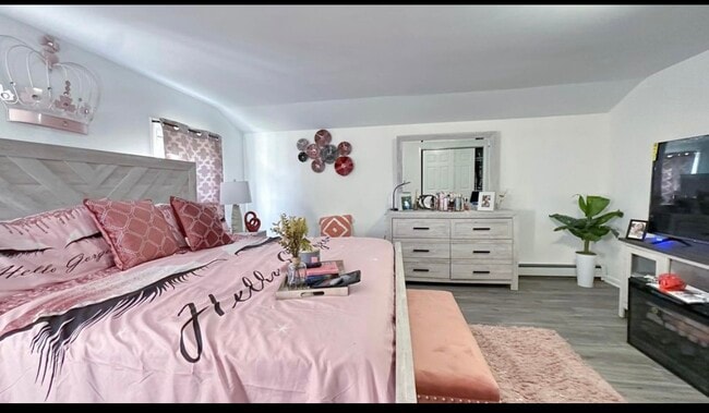 178 E Charleston Ave