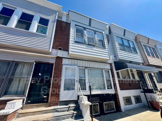 property at 3253 N Dover St