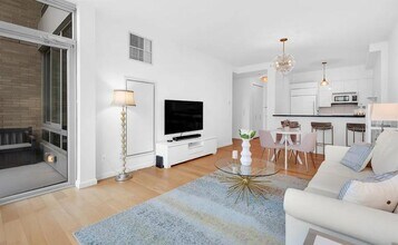 46-30 Center Blvd in Queens, NY - Building Photo - Building Photo