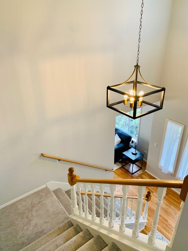 6175 NE 195th Ct in Kenmore, WA - Building Photo - Building Photo