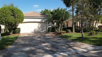 6127 Aviary Ct in Bradenton, FL - Building Photo