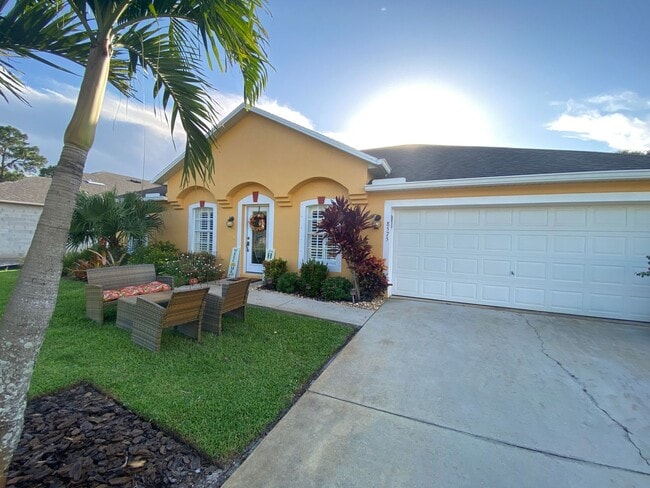 property at 8575 105th Ct