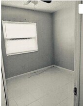 441 NW 18th Ave in Fort Lauderdale, FL - Building Photo - Building Photo